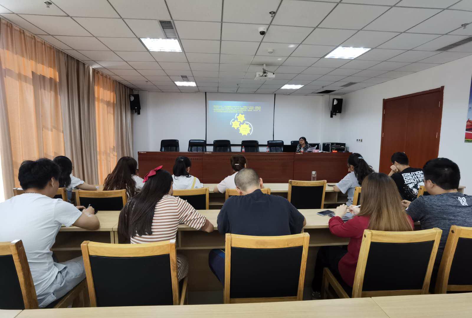 筑夢未來  點亮希望<br/>——招標咨詢集團2020年新員工培訓(xùn)